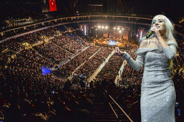 Yıldız Tilbe kariyerinin 30’uncu yılını Ülker Sports Arena’da 10 bin kişiye verdiği dev konserle kutladı